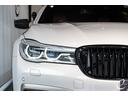 ・BMW レーザーヘッドライト