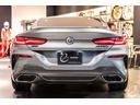 M850i xDriveクーペ 後期LCIモデル ボディカラー:スカイスクレイパーグレー Mカーボンファイバートリム Mパフォーマンスペダルセット フィオナレッド&ブラックレザー BMWレーザーヘッドライト(15枚目)