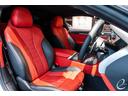 M850i xDriveクーペ 後期LCIモデル ボディカラー:スカイスクレイパーグレー Mカーボンファイバートリム Mパフォーマンスペダルセット フィオナレッド&ブラックレザー BMWレーザーヘッドライト(21枚目)