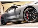 M850i xDriveクーペ 後期LCIモデル ボディカラー:スカイスクレイパーグレー Mカーボンファイバートリム Mパフォーマンスペダルセット フィオナレッド&ブラックレザー BMWレーザーヘッドライト(65枚目)