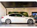 Ｍ３クーペ　インチＡＷ後期ＬＣＩモデル　ＭドライブＰＫＧ　ミネラルホワイトＭ　エクステンドノヴィロレザーインテリア　ＢＭＷ　Ｉｎｄｉｖｉｄｕａｌハイエンドオーディオシステム　ブラックレザーカーボントリム（22枚目）