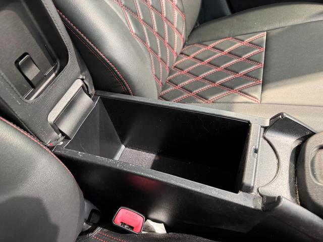 プリウス Ｓ　衝突安全ボディ・社外ナビ・バックカメラ・ＥＴＣ・ドライブレコーダー・Ｂｌｕｅｔｏｏｔｈ・オートライト・アルミホイル・ＡＢＳ（49枚目）