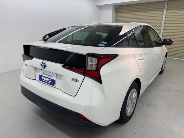 車を売って終わりではなく燃料から保険、車検とオクヒラグループ全体でお客様のカーライフをトータルで支えます。もしもの故障があっても安心整備保証があれば大丈夫。安心してカーライフを楽しんで下さい。