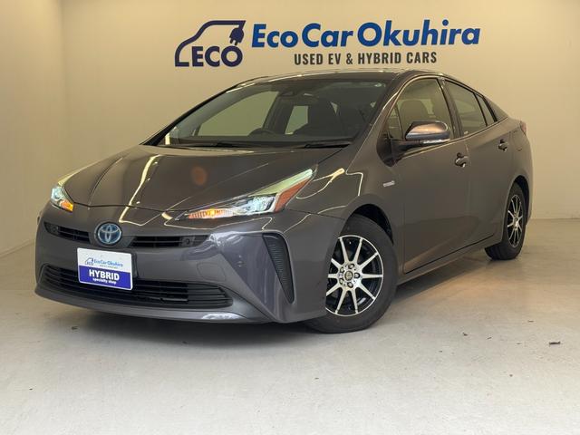 プリウス Ｓ　純正ナビ・バックカメラ・スマートキー・ＥＴＣ　車線逸脱　オートＬＥＤ　デュアルエアバック　ＬＥＤヘッドライト　フルオートエアコン　クルーズコントロール　キーレスエントリー　衝突安全ボディ　ＡＢＳ（2枚目）