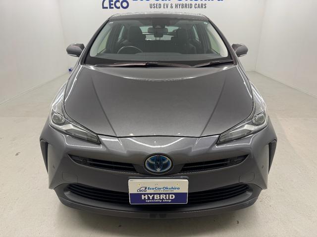 プリウス Ｓ　純正ナビ・バックカメラ・スマートキー・ＥＴＣ　車線逸脱　オートＬＥＤ　デュアルエアバック　ＬＥＤヘッドライト　フルオートエアコン　クルーズコントロール　キーレスエントリー　衝突安全ボディ　ＡＢＳ（8枚目）