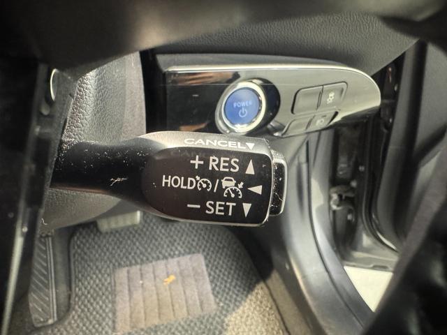 プリウス Ｓ　純正ナビ・バックカメラ・スマートキー・ＥＴＣ　車線逸脱　オートＬＥＤ　デュアルエアバック　ＬＥＤヘッドライト　フルオートエアコン　クルーズコントロール　キーレスエントリー　衝突安全ボディ　ＡＢＳ（22枚目）