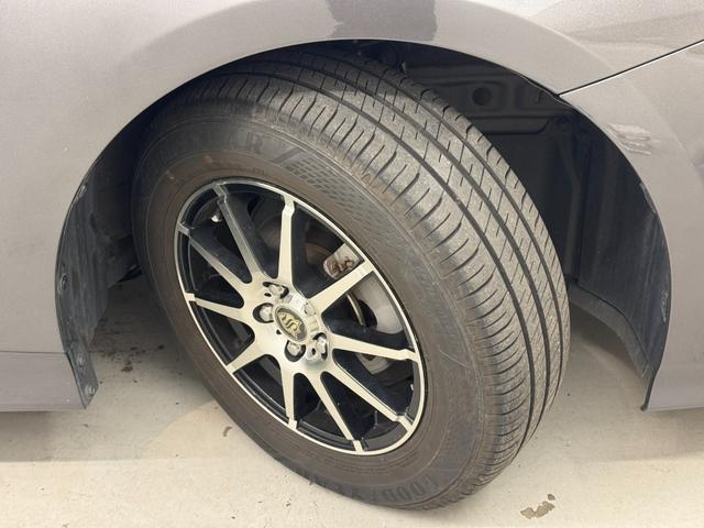 プリウス Ｓ　純正ナビ・バックカメラ・スマートキー・ＥＴＣ　車線逸脱　オートＬＥＤ　デュアルエアバック　ＬＥＤヘッドライト　フルオートエアコン　クルーズコントロール　キーレスエントリー　衝突安全ボディ　ＡＢＳ（41枚目）