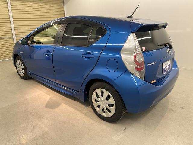 アクア S プッシュスタート 純正ナビ バックカメラ ETC ドライブレコーダー シートヒーター LEDヘッドライト フォグランプ(11枚目)