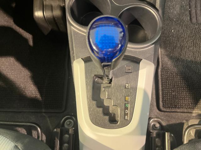 アクア S プッシュスタート 純正ナビ バックカメラ ETC ドライブレコーダー シートヒーター LEDヘッドライト フォグランプ(37枚目)