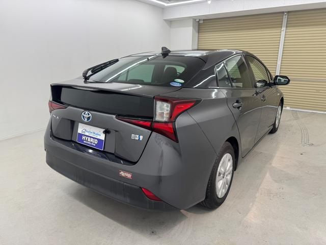 プリウス Ｓ　衝突被害軽減ブレーキ　衝突安全ボディ　ナビ　ＥＴＣ　バックカメラ　クルーズコントロール　オートマチックハイビーム　Ｂｌｕｅｔｏｏｔｈ　ＬＥＤヘッドライト（13枚目）