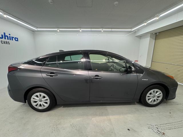 プリウス Ｓ　衝突被害軽減ブレーキ　衝突安全ボディ　ナビ　ＥＴＣ　バックカメラ　クルーズコントロール　オートマチックハイビーム　Ｂｌｕｅｔｏｏｔｈ　ＬＥＤヘッドライト（14枚目）