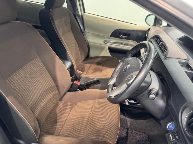 アクア G ナビ オートライト ETC プッシュスタート アルミホイール(22枚目)