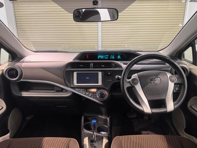 アクア G ナビ オートライト ETC プッシュスタート アルミホイール(30枚目)