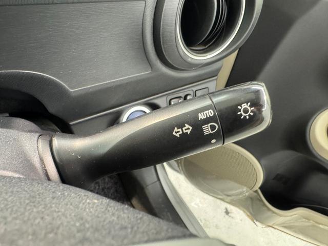 アクア G ナビ オートライト ETC プッシュスタート アルミホイール(35枚目)