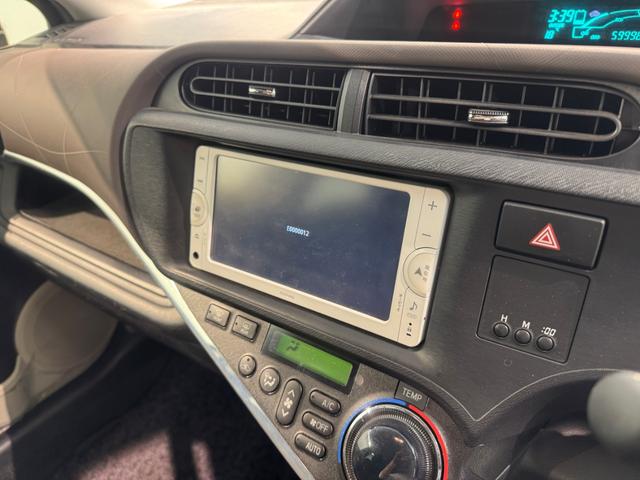 アクア G ナビ オートライト ETC プッシュスタート アルミホイール(38枚目)