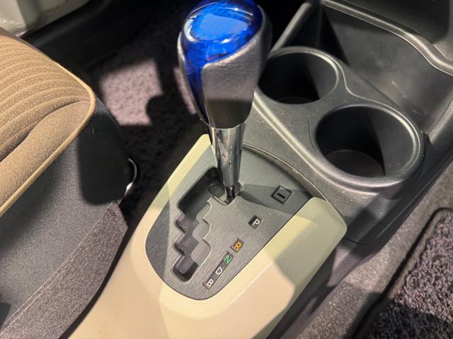 アクア G ナビ オートライト ETC プッシュスタート アルミホイール(42枚目)