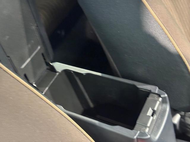 アクア G ナビ オートライト ETC プッシュスタート アルミホイール(45枚目)