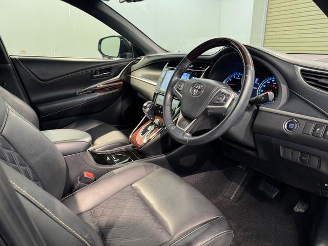 ハリアー プレミアム モデリスタエアロ 社外ナビ TV ハーフレザーシート パワーシート パワーバックドア オートマチックハイビーム 横滑り防止装置(21枚目)