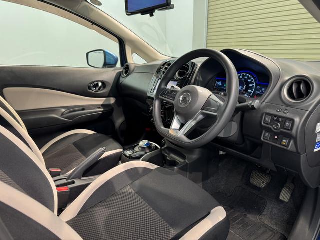 ノート e-パワー X 横滑り防止装置 レーンキープアシスト メモリーナビ フルセグTV アラウンドビューモニター Bluetooth接続 ETC オートライト(21枚目)