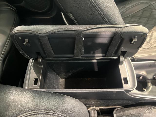 プリウス S ナビ フルセグTV Bluethooth接続 バックカメラ ETC ドライブレコーダー 17インチ社外アルミホイール LEDヘッドライト(39枚目)