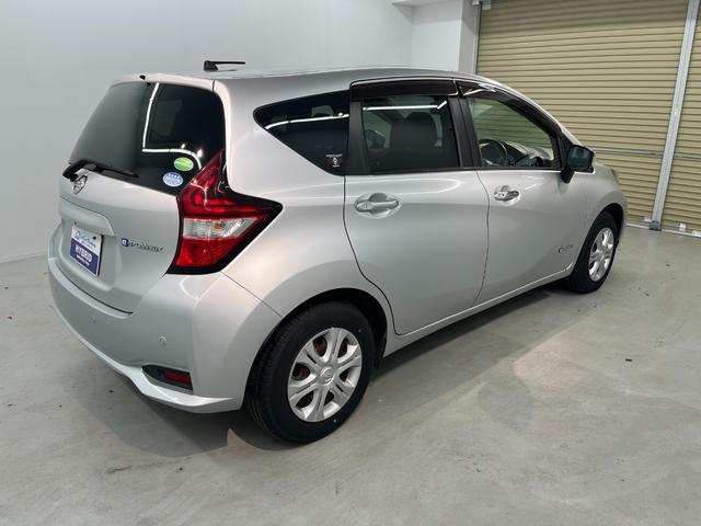 ノート 　ナビ　Ｂｌｕｅｔｈｏｏｔｈ接続　ＴＶ　ＥＴＣ　アラウンドビューモニター　バックモニター　サイドカメラ　ドライブレコーダー　スマートキー（13枚目）