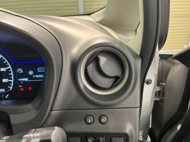 ノート 　ナビ　Ｂｌｕｅｔｈｏｏｔｈ接続　ＴＶ　ＥＴＣ　アラウンドビューモニター　バックモニター　サイドカメラ　ドライブレコーダー　スマートキー（27枚目）