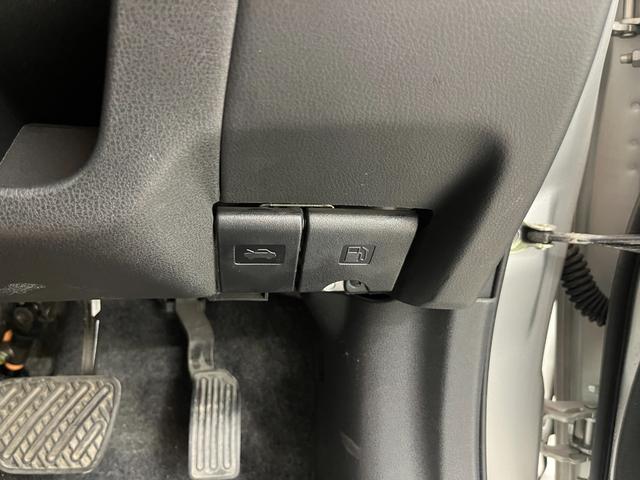 ノート 　ナビ　Ｂｌｕｅｔｈｏｏｔｈ接続　ＴＶ　ＥＴＣ　アラウンドビューモニター　バックモニター　サイドカメラ　ドライブレコーダー　スマートキー（29枚目）