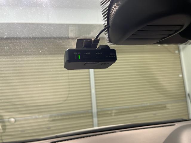 ノート 　ナビ　Ｂｌｕｅｔｈｏｏｔｈ接続　ＴＶ　ＥＴＣ　アラウンドビューモニター　バックモニター　サイドカメラ　ドライブレコーダー　スマートキー（40枚目）