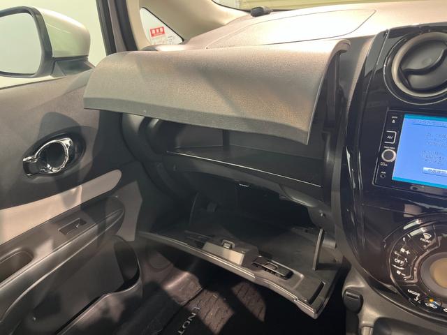 ノート 　ナビ　Ｂｌｕｅｔｈｏｏｔｈ接続　ＴＶ　ＥＴＣ　アラウンドビューモニター　バックモニター　サイドカメラ　ドライブレコーダー　スマートキー（54枚目）