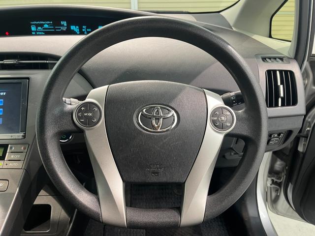 プリウス Ｓ　ナビ　ＴＶ　Ｂｌｕｅｔｈｏｏｔｈ接続　バックモニター　ＥＴＣ　ＨＩＤヘッドライト　フォグランプ　スマートキー　プッシュスタート（20枚目）