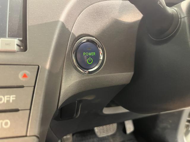 プリウス Ｓ　ナビ　ＴＶ　Ｂｌｕｅｔｈｏｏｔｈ接続　バックモニター　ＥＴＣ　ＨＩＤヘッドライト　フォグランプ　スマートキー　プッシュスタート（27枚目）