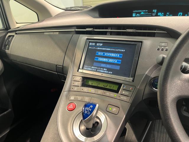 プリウス Ｓ　ナビ　ＴＶ　Ｂｌｕｅｔｈｏｏｔｈ接続　バックモニター　ＥＴＣ　ＨＩＤヘッドライト　フォグランプ　スマートキー　プッシュスタート（32枚目）