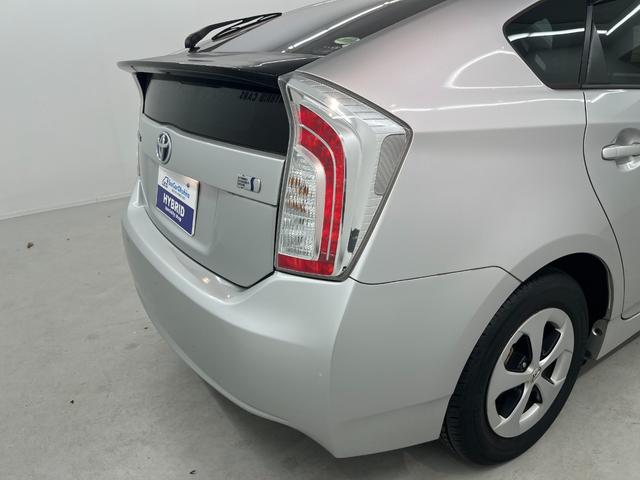 プリウス Ｓ　ナビ　ＴＶ　Ｂｌｕｅｔｈｏｏｔｈ接続　バックモニター　ＥＴＣ　ＨＩＤヘッドライト　フォグランプ　スマートキー　プッシュスタート（62枚目）