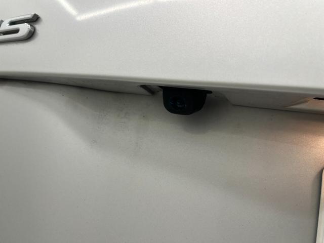 プリウス Ｓ　ナビ　ＴＶ　Ｂｌｕｅｔｈｏｏｔｈ接続　バックモニター　ＥＴＣ　ＨＩＤヘッドライト　フォグランプ　スマートキー　プッシュスタート（65枚目）