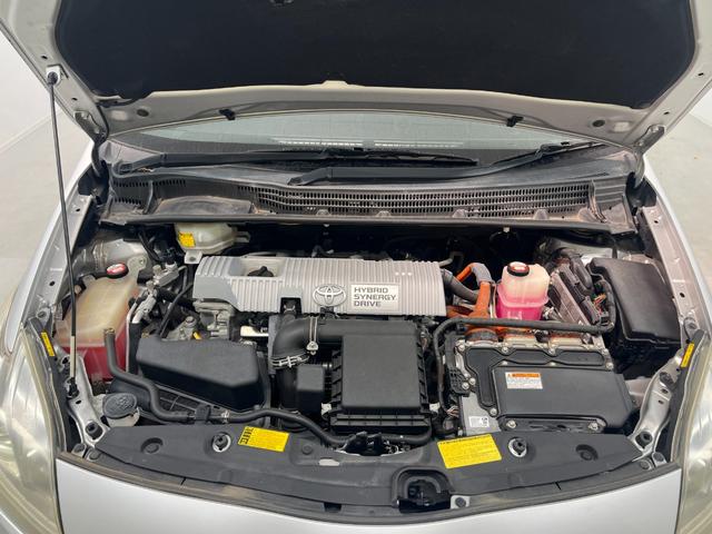 プリウス Ｓ　ナビ　ＴＶ　Ｂｌｕｅｔｈｏｏｔｈ接続　バックモニター　ＥＴＣ　ＨＩＤヘッドライト　フォグランプ　スマートキー　プッシュスタート（66枚目）