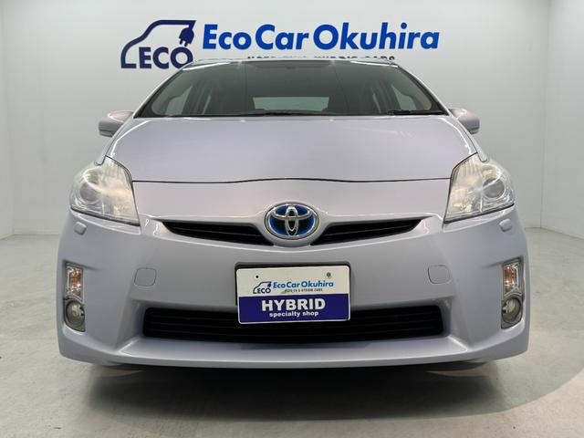 プリウス Ｓ　プラズマクラスター搭載ＬＥＤルームランプ　ワンセグＴＶ　バックカメラ　ＥＴＣ　オートライト　フロントフォグランプ　電動格納式ミラー（8枚目）