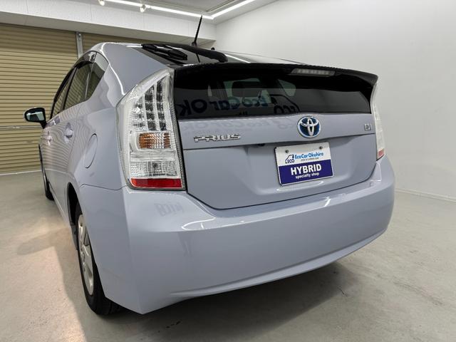 プリウス Ｓ　プラズマクラスター搭載ＬＥＤルームランプ　ワンセグＴＶ　バックカメラ　ＥＴＣ　オートライト　フロントフォグランプ　電動格納式ミラー（11枚目）