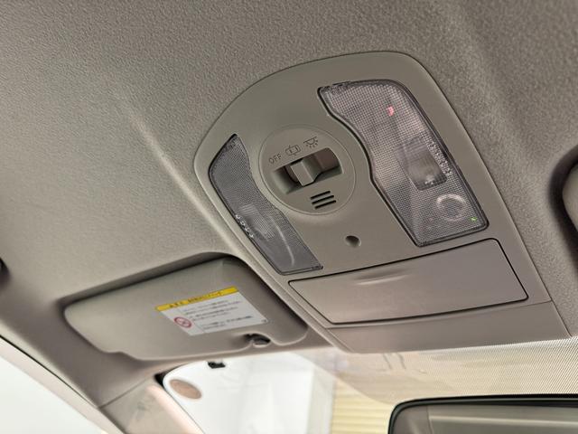 プリウス Ｓ　プラズマクラスター搭載ＬＥＤルームランプ　ワンセグＴＶ　バックカメラ　ＥＴＣ　オートライト　フロントフォグランプ　電動格納式ミラー（39枚目）