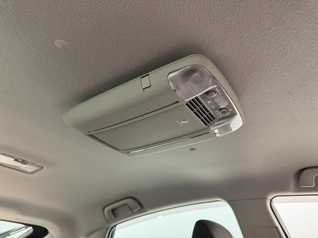 プリウス Ｓ　プラズマクラスター搭載ＬＥＤルームランプ　ワンセグＴＶ　バックカメラ　ＥＴＣ　オートライト　フロントフォグランプ　電動格納式ミラー（41枚目）