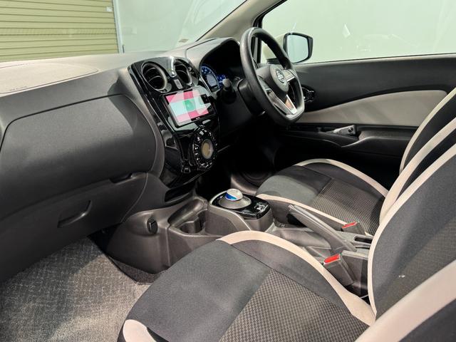 ノート ｅ－パワー　Ｂ　社外ナビ　ワンセグＴＶ　デジタルインナーミラー　アラウンドビューモニター　Ｂｌｕｅｔｏｏｔｈ接続　ＥＴＣ　横滑り防止装置　オートライト（27枚目）