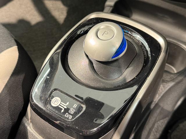 ノート ｅ－パワー　Ｂ　社外ナビ　ワンセグＴＶ　デジタルインナーミラー　アラウンドビューモニター　Ｂｌｕｅｔｏｏｔｈ接続　ＥＴＣ　横滑り防止装置　オートライト（47枚目）