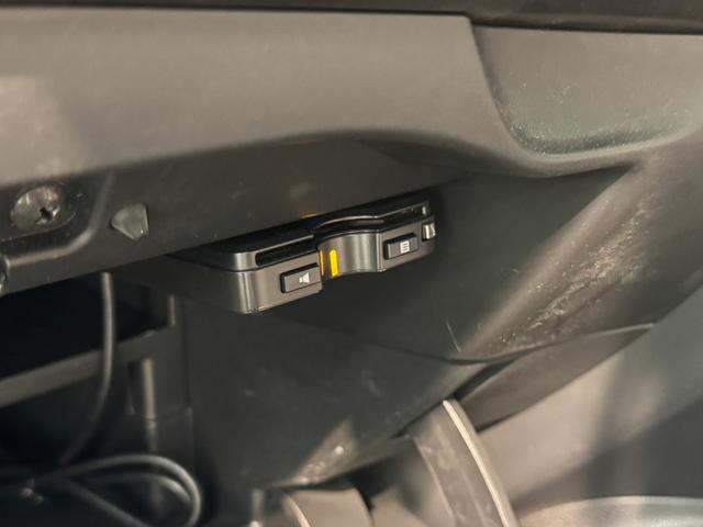 ノート ｅ－パワー　Ｂ　社外ナビ　ワンセグＴＶ　デジタルインナーミラー　アラウンドビューモニター　Ｂｌｕｅｔｏｏｔｈ接続　ＥＴＣ　横滑り防止装置　オートライト（54枚目）