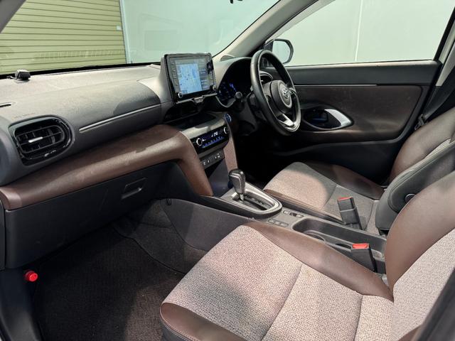 ヤリスクロス ハイブリッドZ ナビ フルセグTV シートヒーター USB接続 障害物検知センサー パワーバックドア イージークローザー アダプティブヘッドライト パノラミックビューモニター Bカメラ ETC2.0 レーンキープアシ(28枚目)