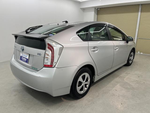 プリウス S 純正ナビ TV バックカメラ HIDヘッドライト スマートキー プッシュスタート フォグランプ パワーステーション パワーウィンドウ(13枚目)