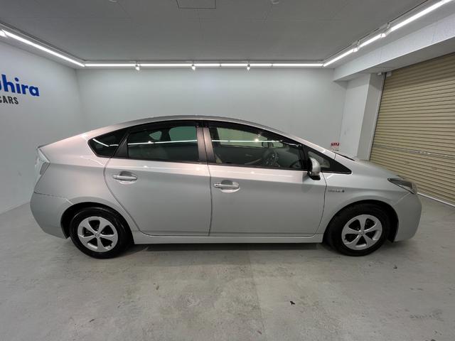 プリウス S 純正ナビ TV バックカメラ HIDヘッドライト スマートキー プッシュスタート フォグランプ パワーステーション パワーウィンドウ(14枚目)