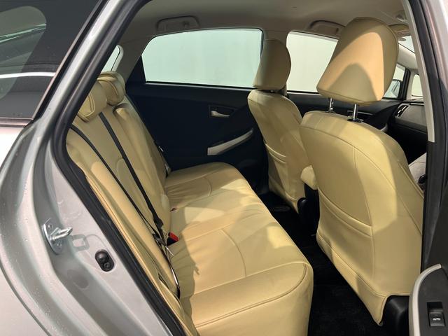 プリウス S 純正ナビ TV バックカメラ HIDヘッドライト スマートキー プッシュスタート フォグランプ パワーステーション パワーウィンドウ(44枚目)