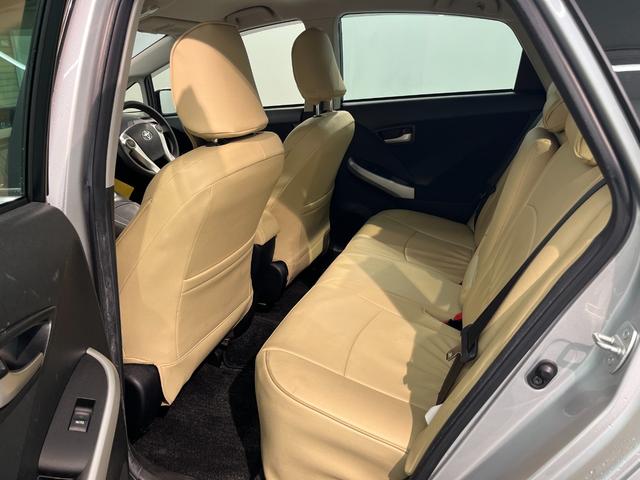 プリウス S 純正ナビ TV バックカメラ HIDヘッドライト スマートキー プッシュスタート フォグランプ パワーステーション パワーウィンドウ(47枚目)