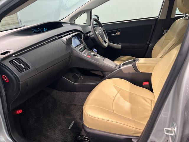 プリウス S 純正ナビ TV バックカメラ HIDヘッドライト スマートキー プッシュスタート フォグランプ パワーステーション パワーウィンドウ(49枚目)