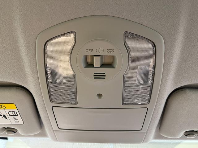 プリウス S 純正ナビ TV バックカメラ HIDヘッドライト スマートキー プッシュスタート フォグランプ パワーステーション パワーウィンドウ(52枚目)