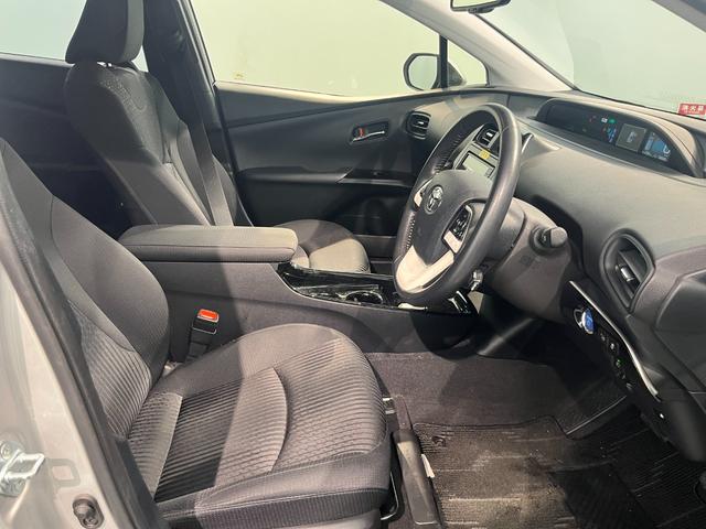 プリウス Sセーフティプラス トヨタ純正ナビ TV Bluetooth接続 バックカメラ ビルトインETC LEDヘッドライト スマートキー レーダークルーズコントロール(40枚目)